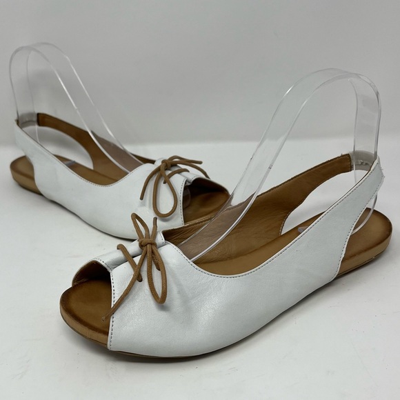 Bueno Keely sling back flat White Leather Sandals EU38 - Picture 3 of 11